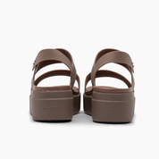 Crocs Brooklyn Low Wedge - Mujer