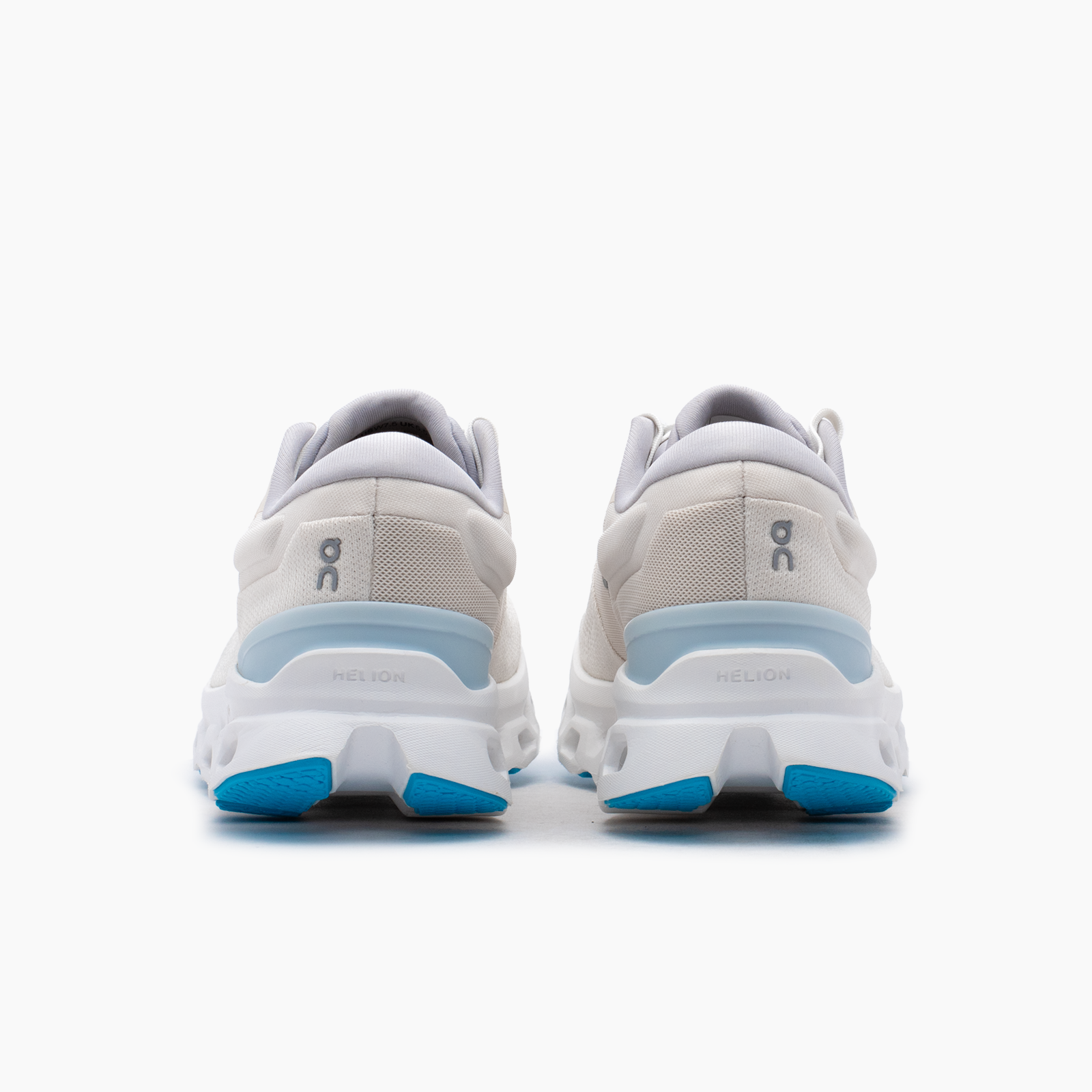 On Cloudstratus 3 - Mujer