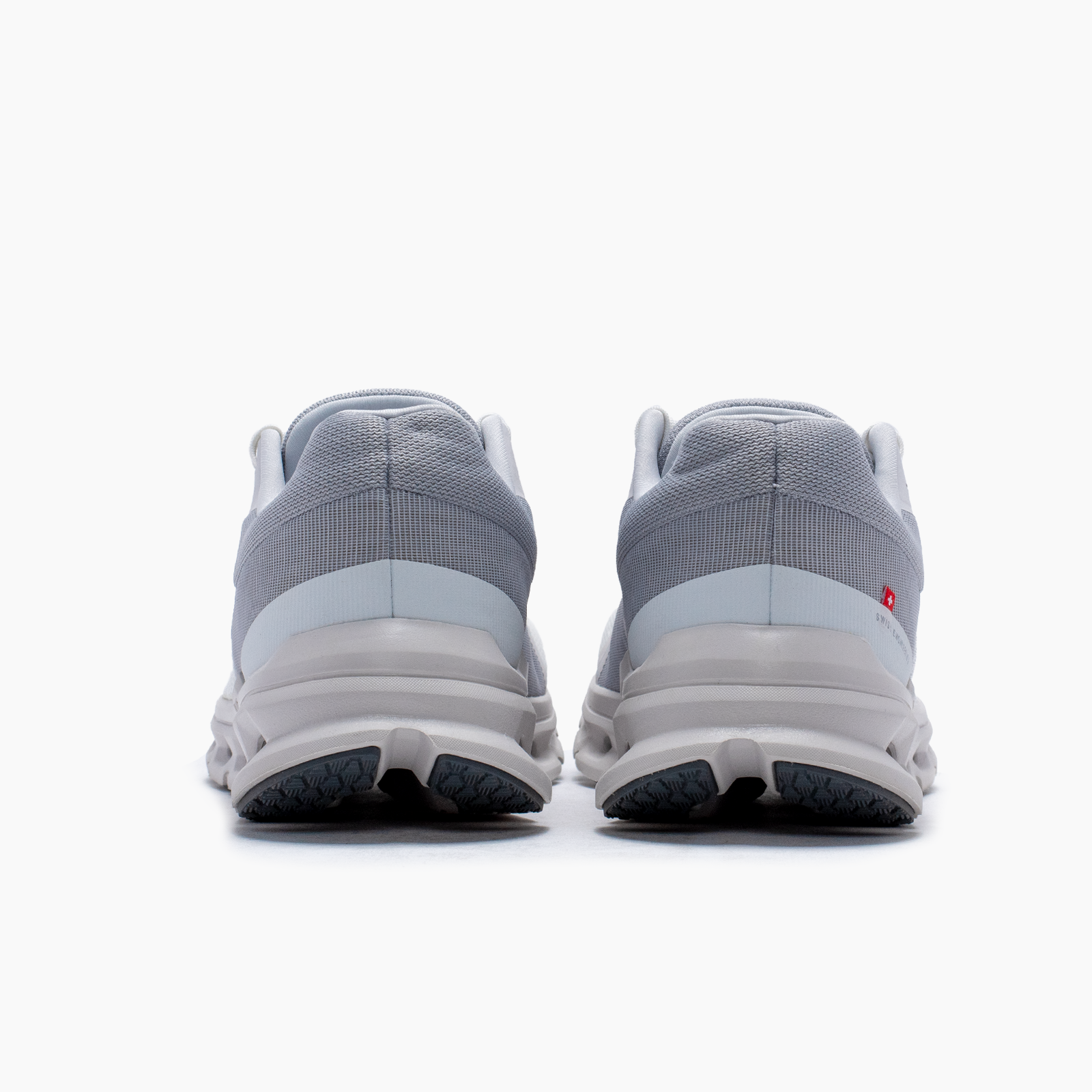 On Cloudrunner - Mujer