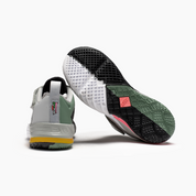 NIKE LEBRON 18 DJ3761005 - NIÑA