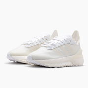 Adidas Avryn - Unisex