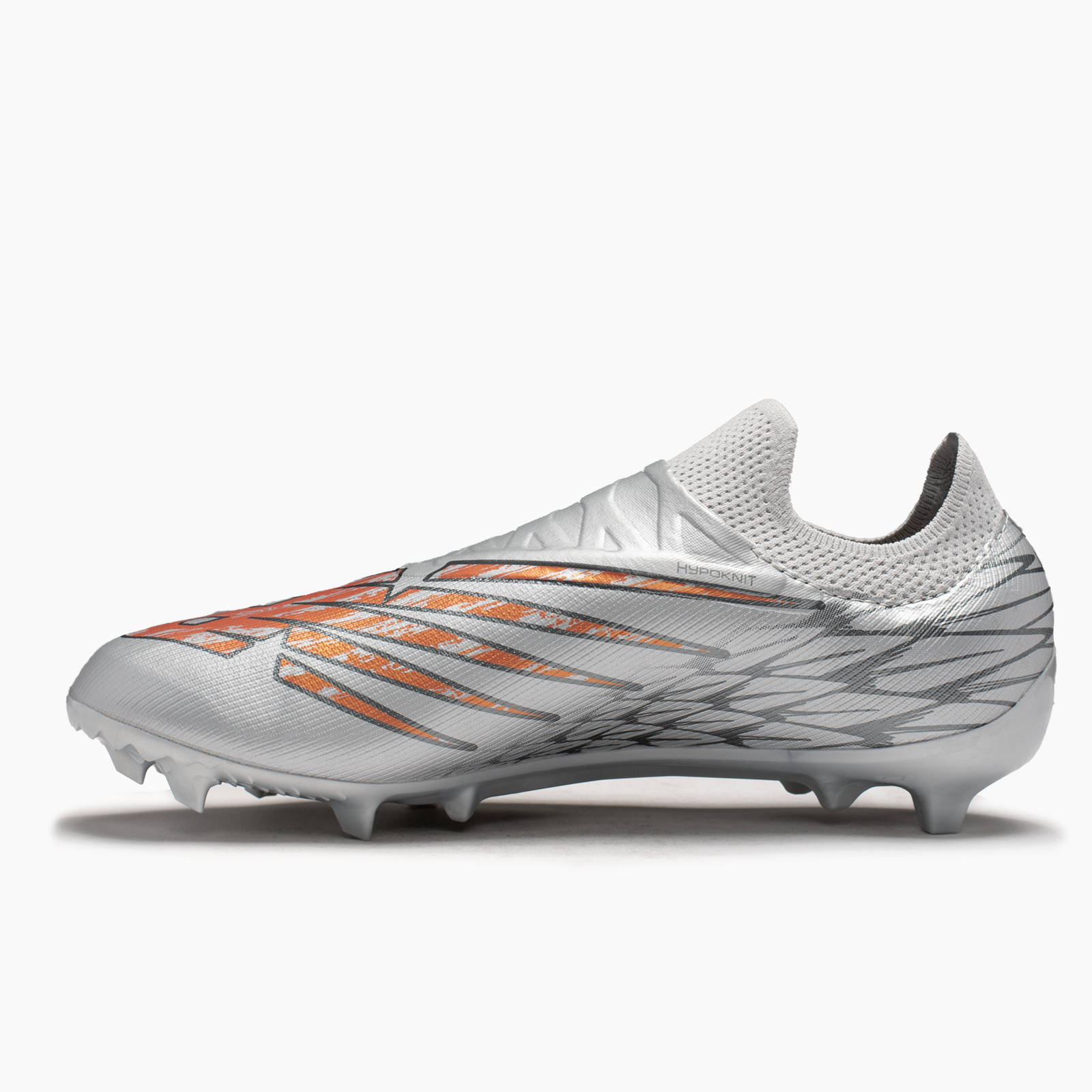 New Balance para hombre plateado futbol