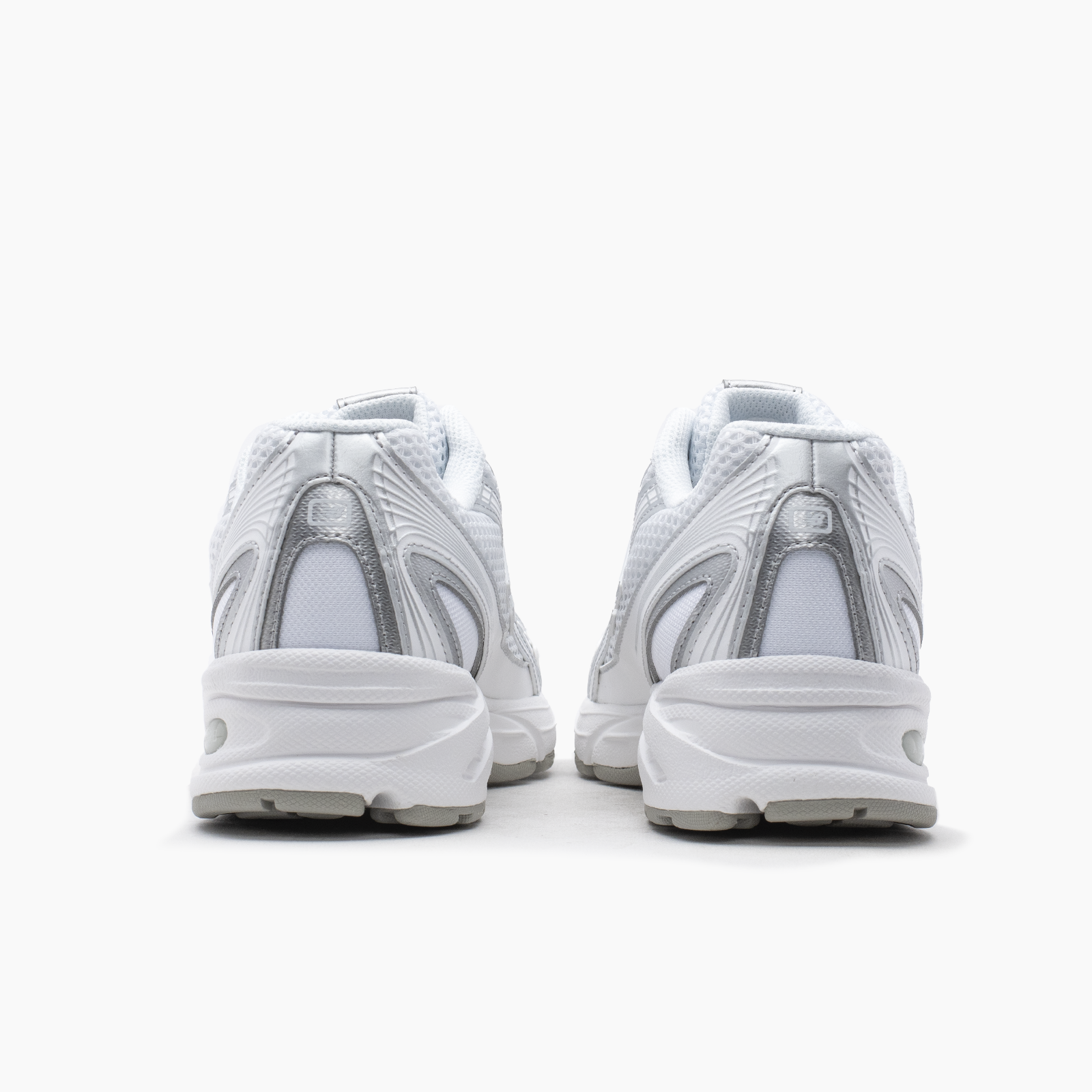 New Balance 740 - Unisex