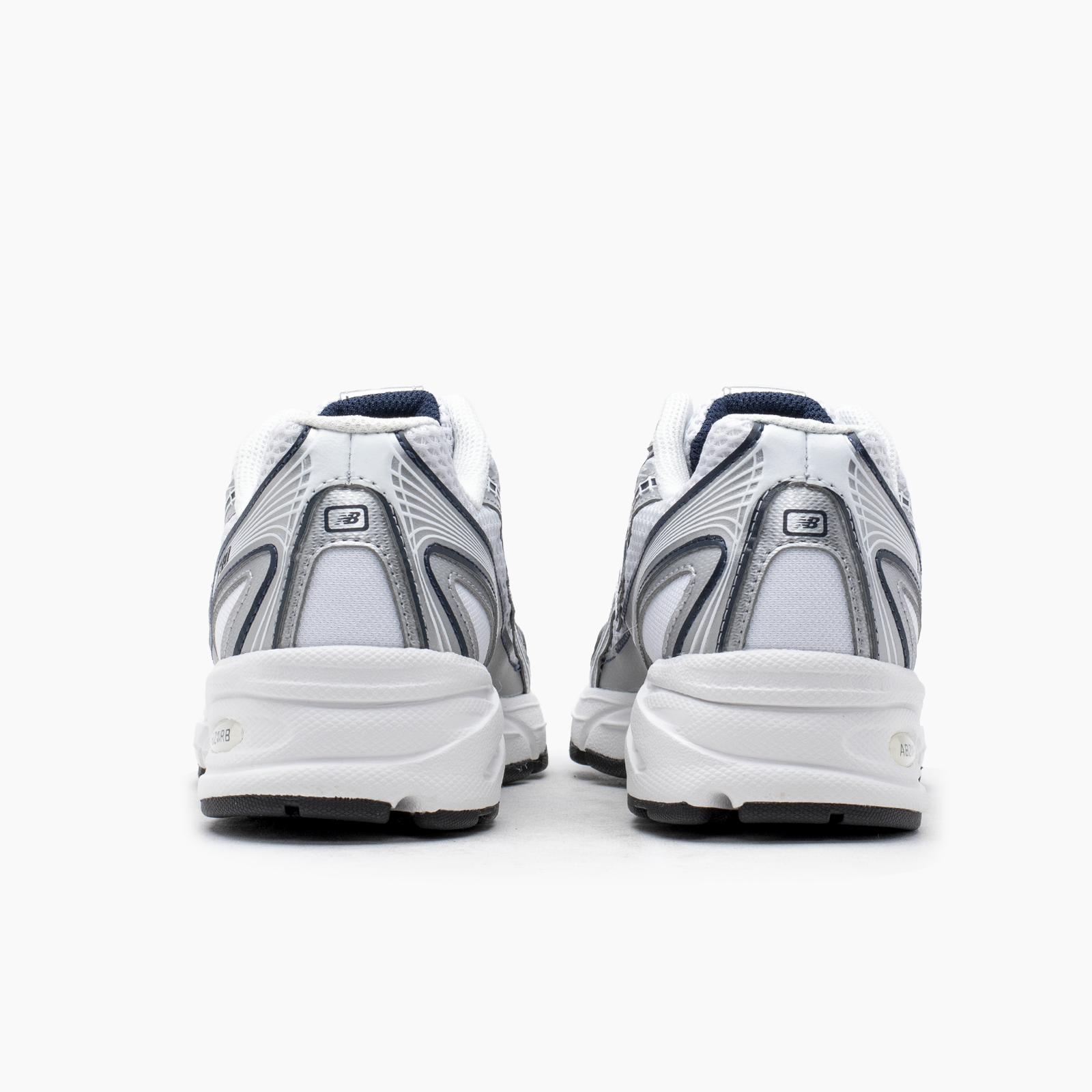 New Balance 740 - Unisex