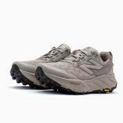 New Balance para mujer beige arena senderismo